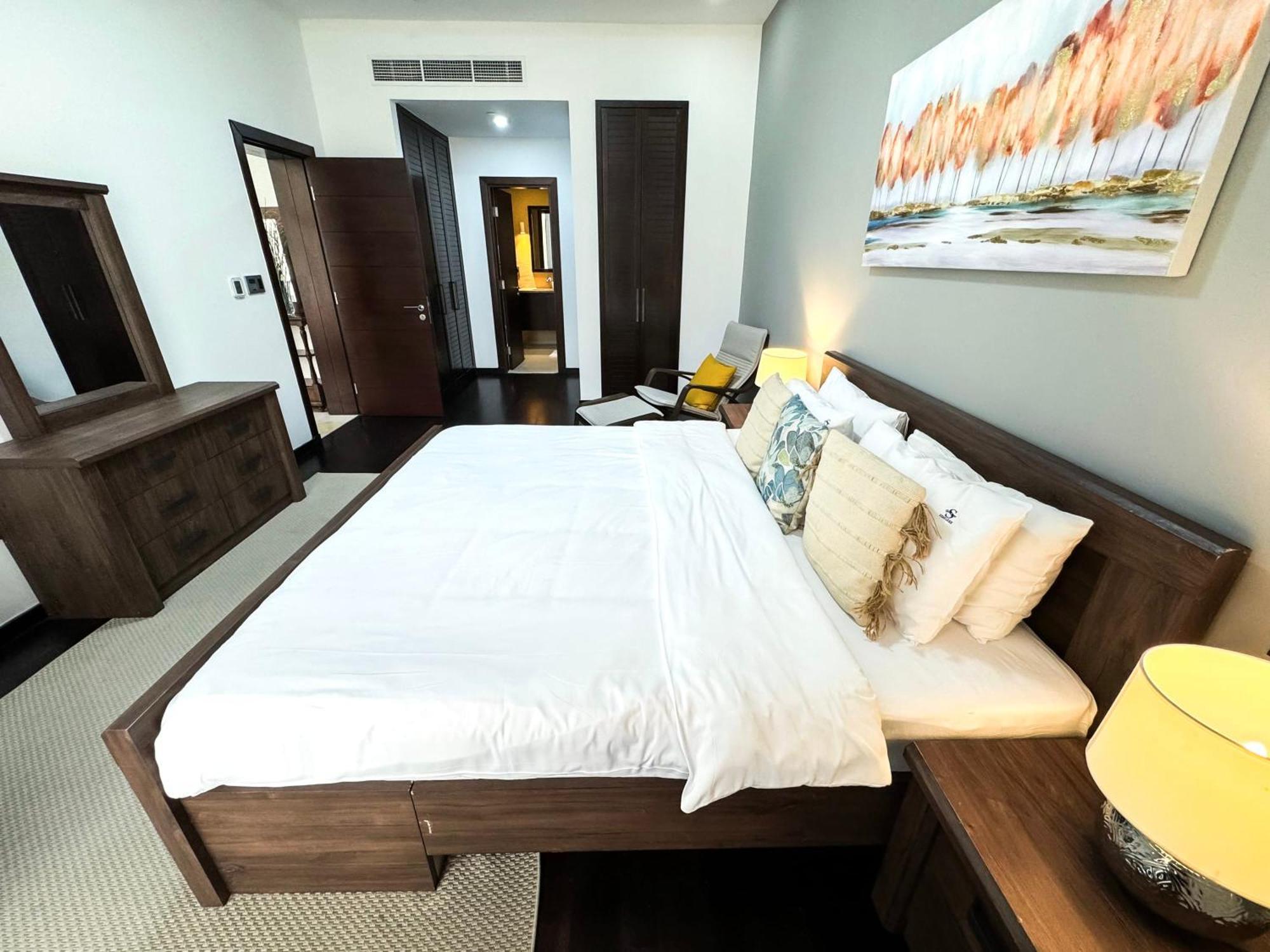 Modern Beachfront 1Br Apartment - Tiara Residence 迪拜 外观 照片