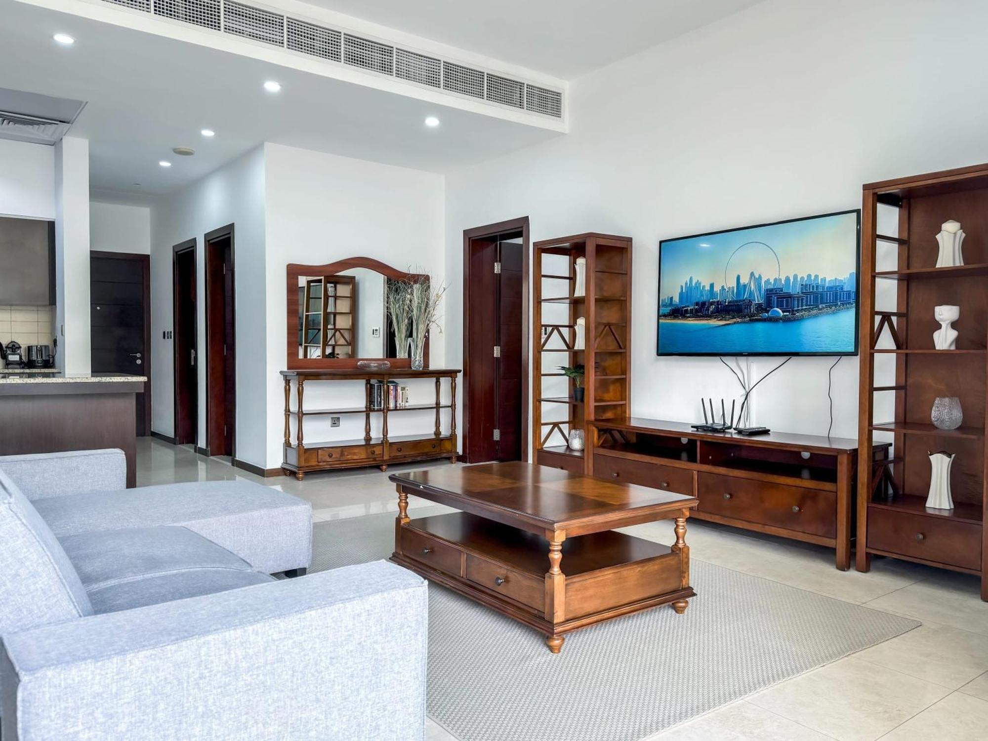 Modern Beachfront 1Br Apartment - Tiara Residence 迪拜 外观 照片
