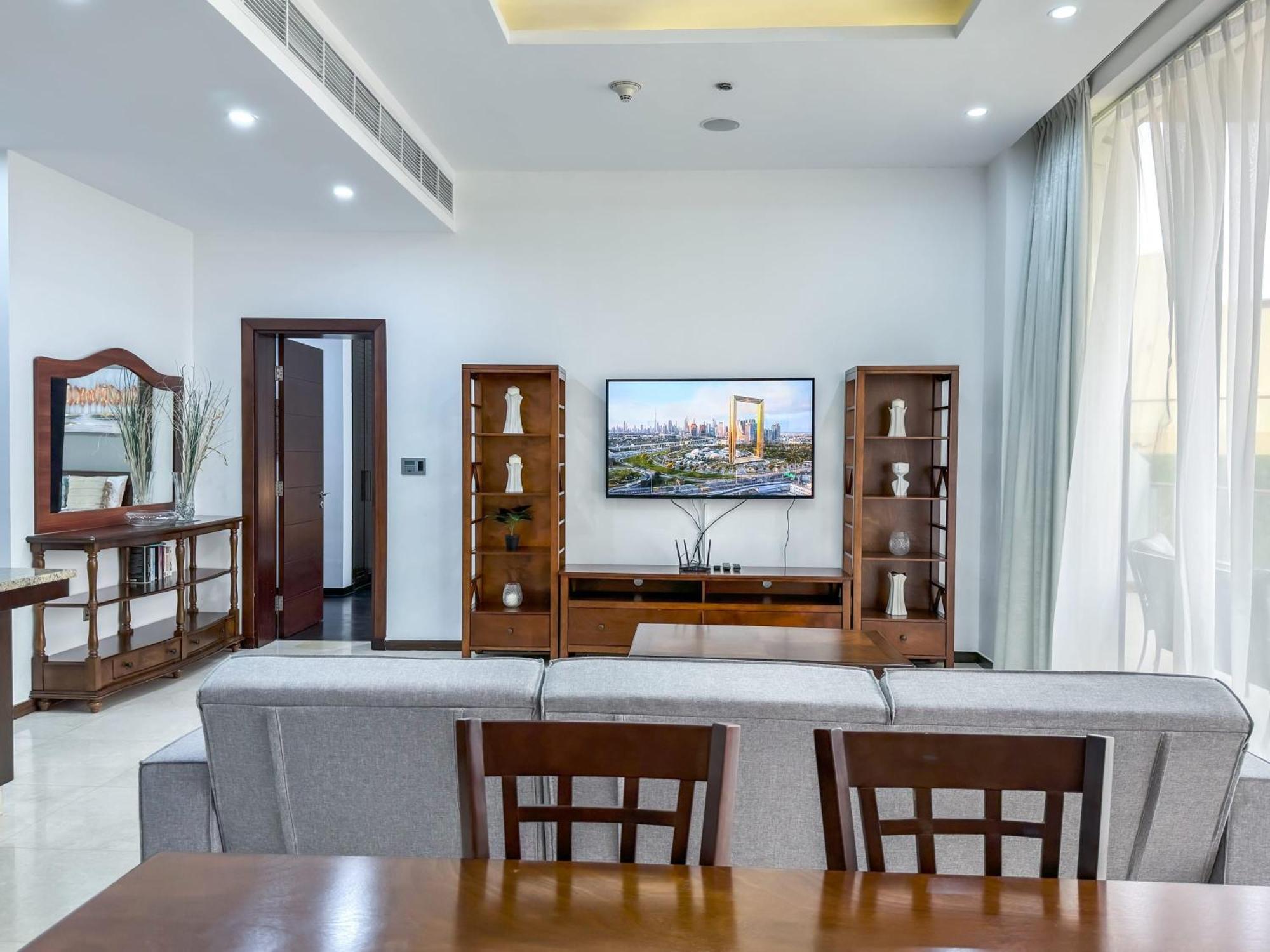 Modern Beachfront 1Br Apartment - Tiara Residence 迪拜 外观 照片